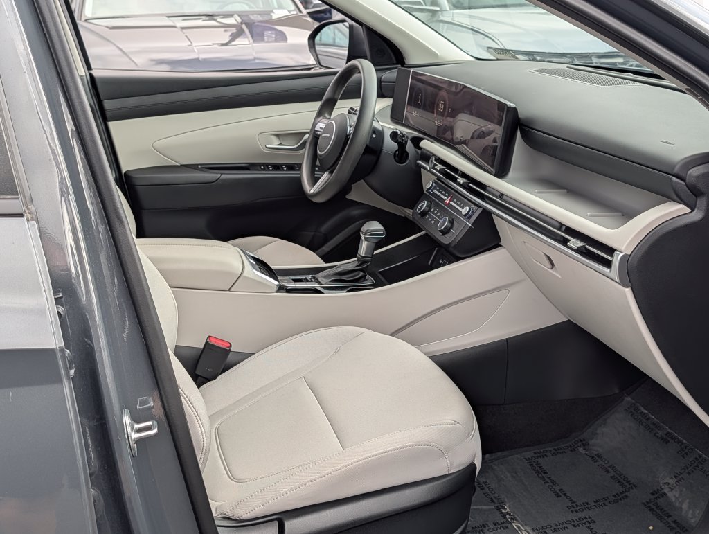 2025 Hyundai Tucson SE - Photo 9