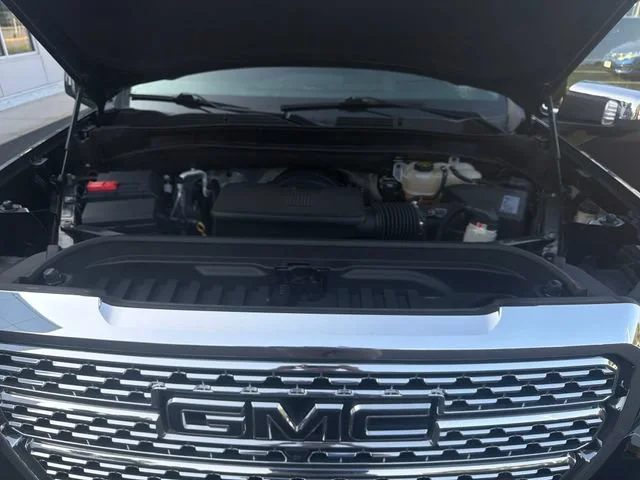 Used 2020 Onyx Black GMC Denali image 27