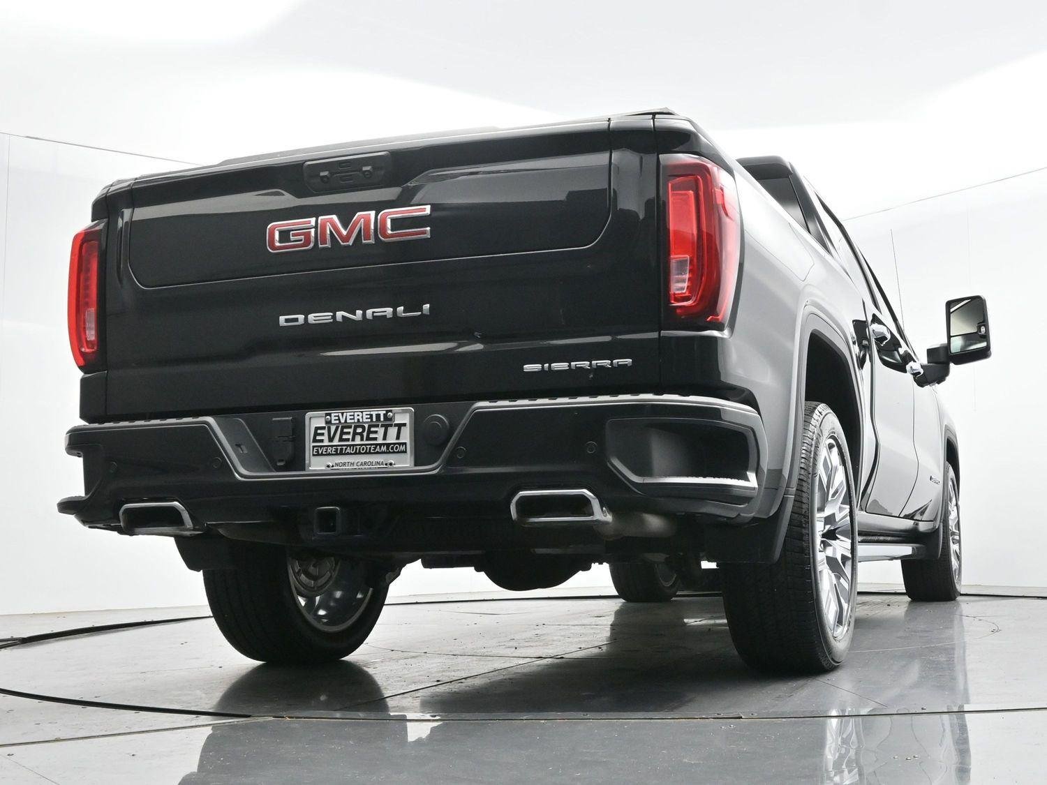 Used 2025 Onyx Black GMC Denali image 52