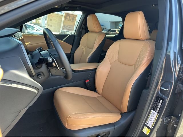 Certified Used 2026 CLOUDBURST GRAY Lexus 350h Premium image 7
