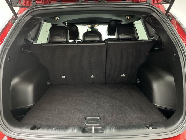 Used 2025 Red Hot Pearlcoat Jeep Trailhawk image 26