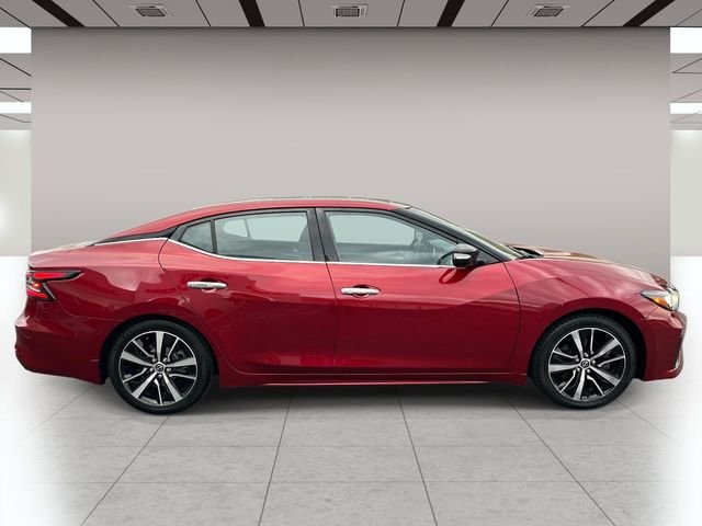 Used 2023  Nissan 3.5 SL image 2