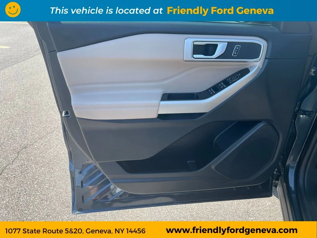 Used 2023 Stone Blue Metallic Ford XLT image 49