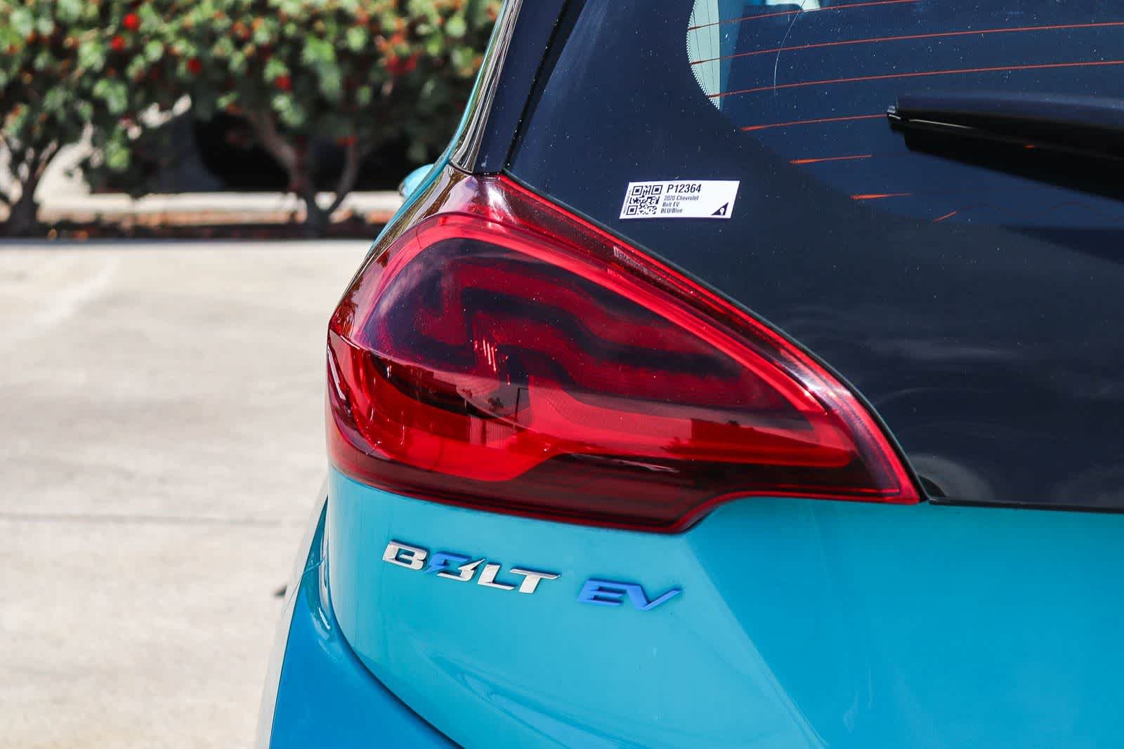 Used 2020 Oasis Blue Chevrolet Premier image 7