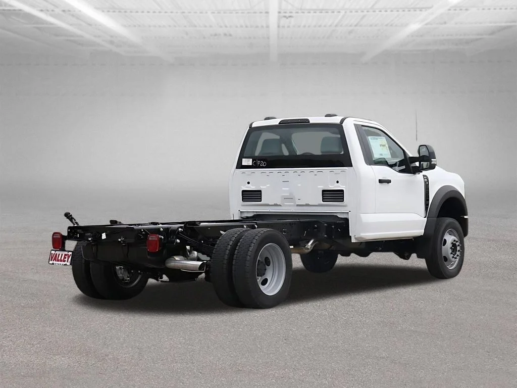 New 2025 Oxford White Ford F-550® XL image 10