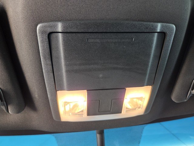 Used 2013 White Ford XLT image 37