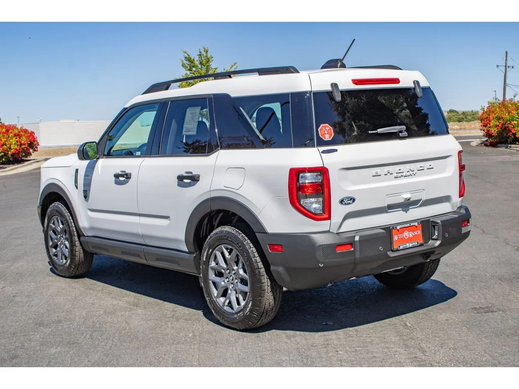 New 2026 OXFORD WHITE Ford Big Bend image 6