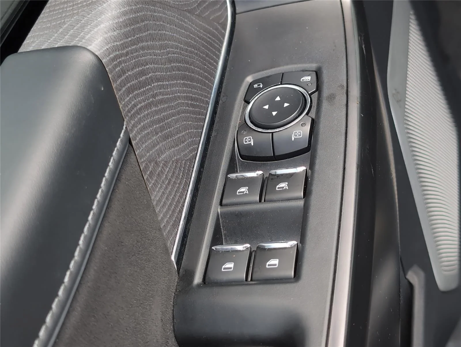 Used 2023 Carbonized Gray Ford Platinum image 17