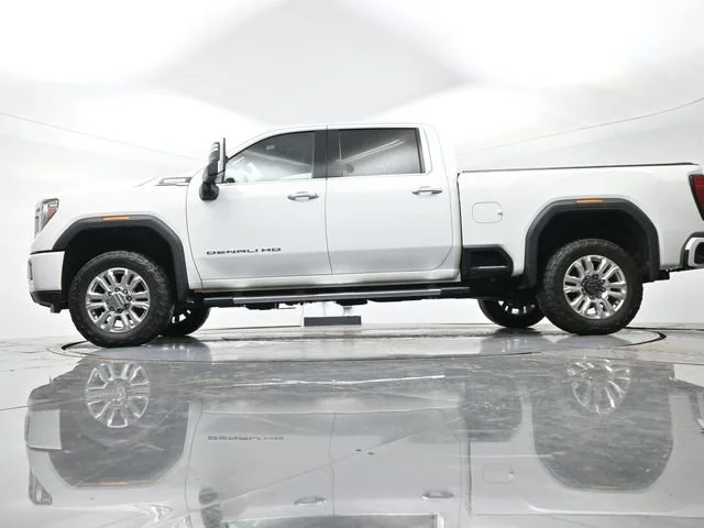 Used 2020 SUMMIT WHITE GMC Denali image 12