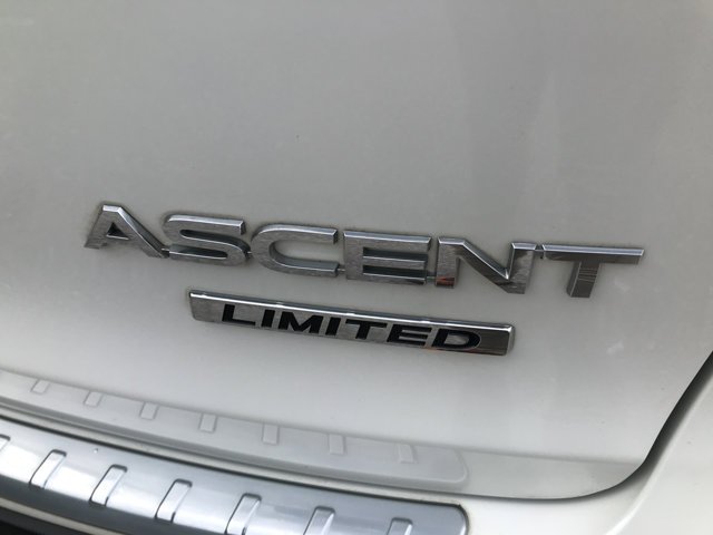 Used 2020 Crystal White Pearl Subaru Limited image 10