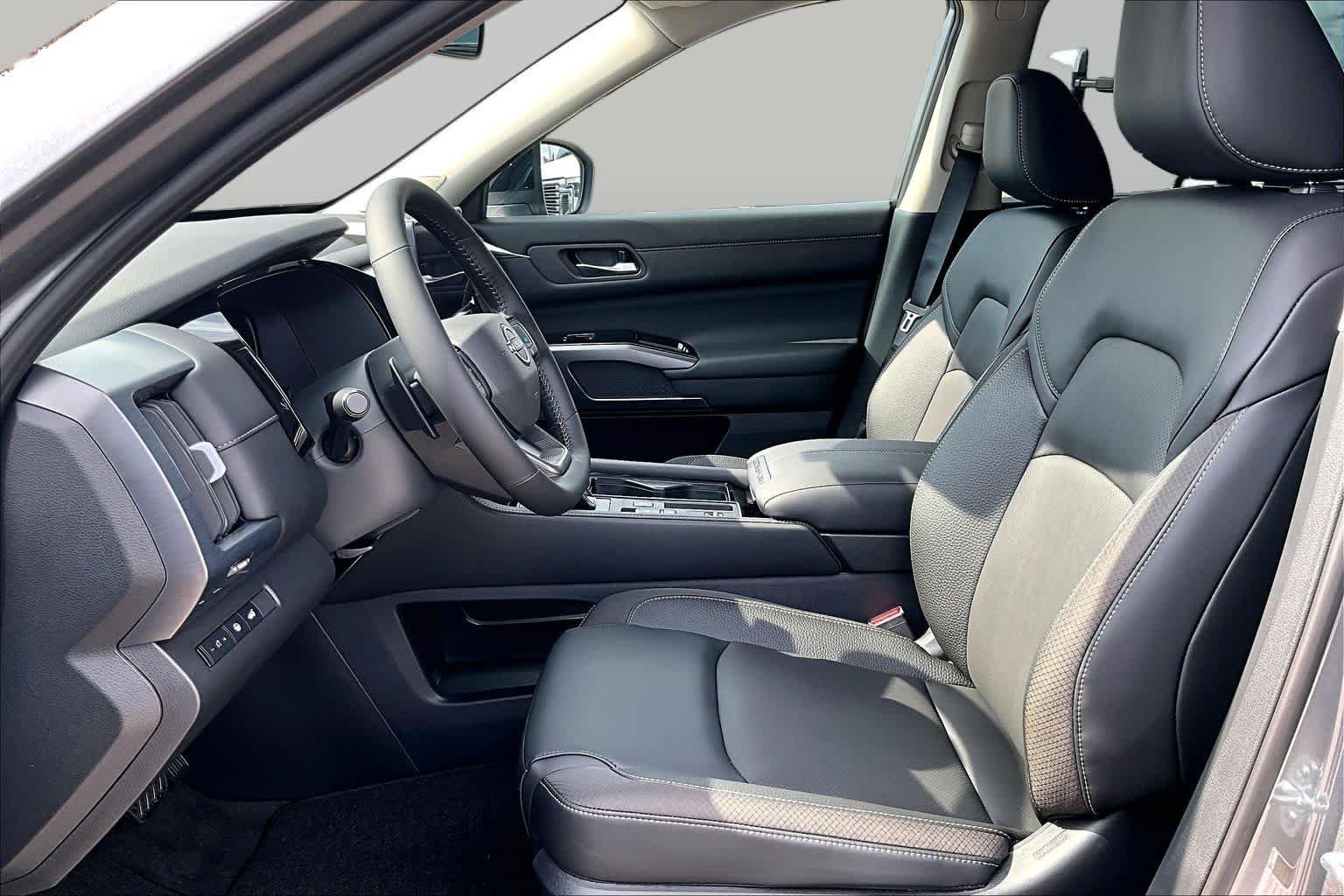 New 2026 Gun Metallic Nissan SL image 9