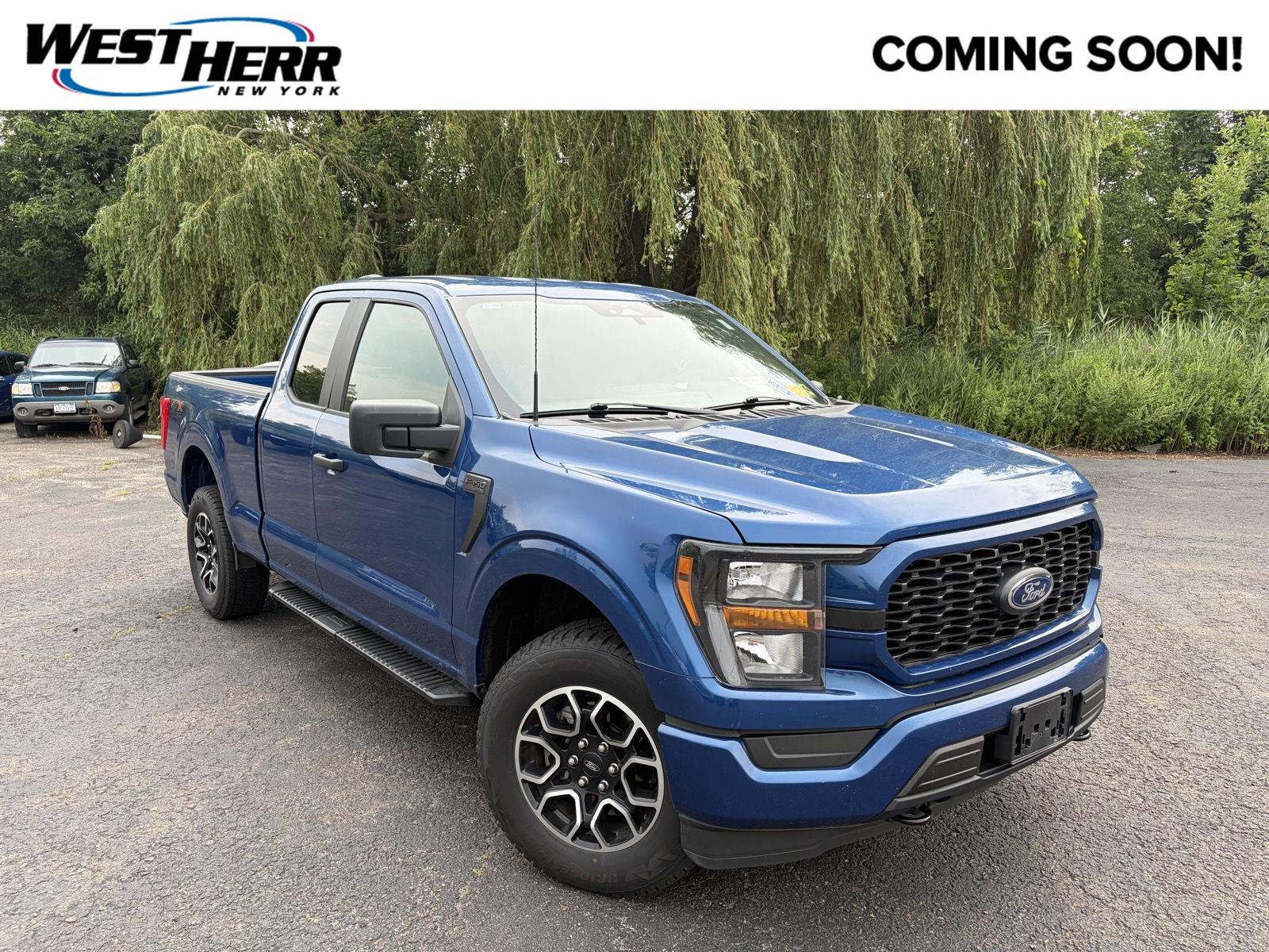 Used 2023 Atlas Blue Ford XL image 1