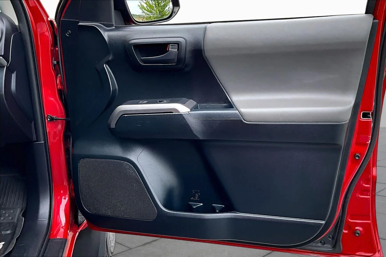 Used 2017 Barcelona Red Metallic Toyota SR5 image 23