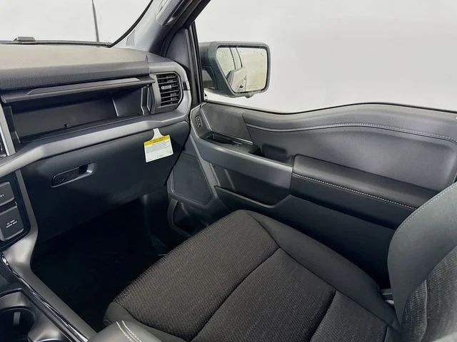 New 2026 Carbonized Gray Metallic Ford XLT image 23