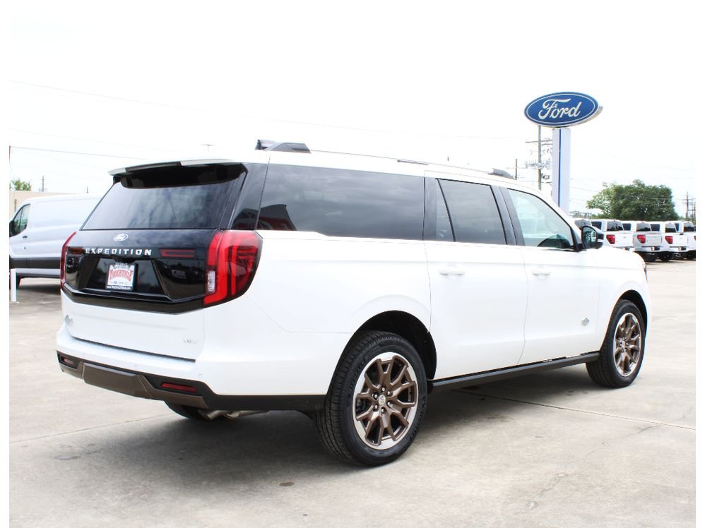 New 2027 Star White Metallic Tri-Coat Ford King Ranch image 21