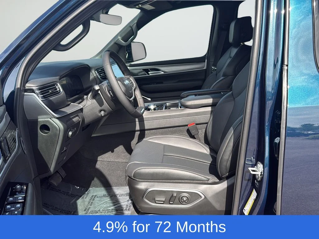 New 2026 Fathom Blue Pearl-Coat Exterior Paint Jeep Limited Altitude image 10