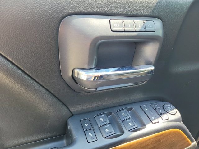Used 2018 Black Chevrolet LTZ image 23