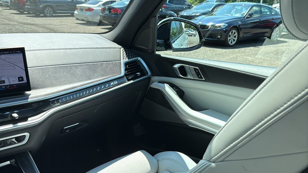 Used 2024 Brooklyn Gray Metallic BMW xDrive40i image 26