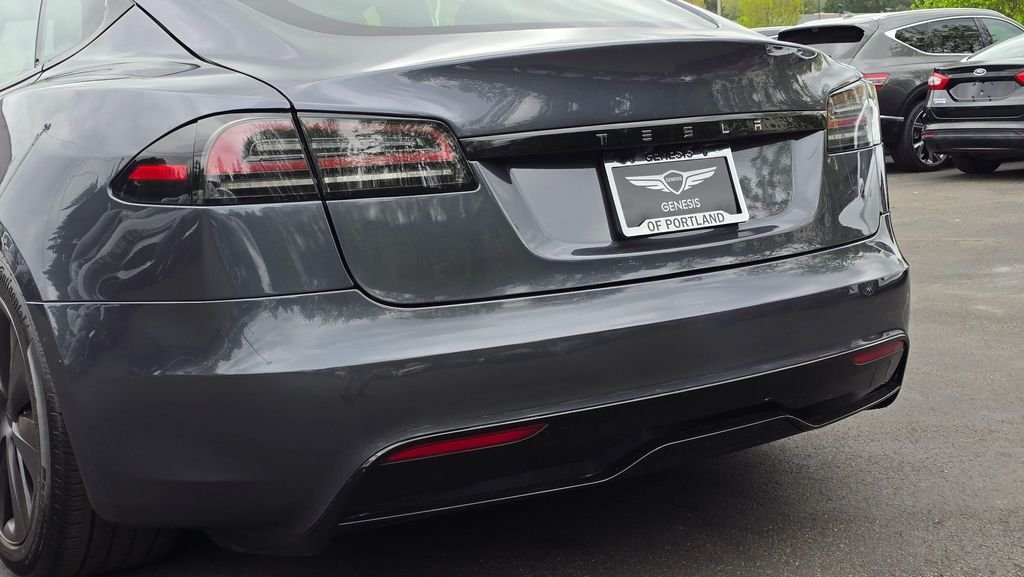 Used 2023 Stealth Gray Tesla  image 14