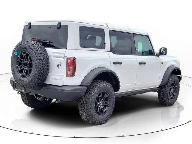 New 2026 Oxford White Ford Badlands image 5