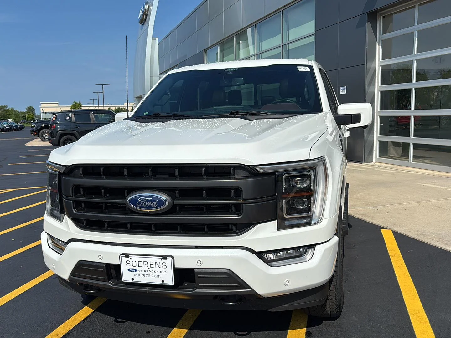 Used 2022 Star White Metallic Tri-Coat Ford LARIAT image 4