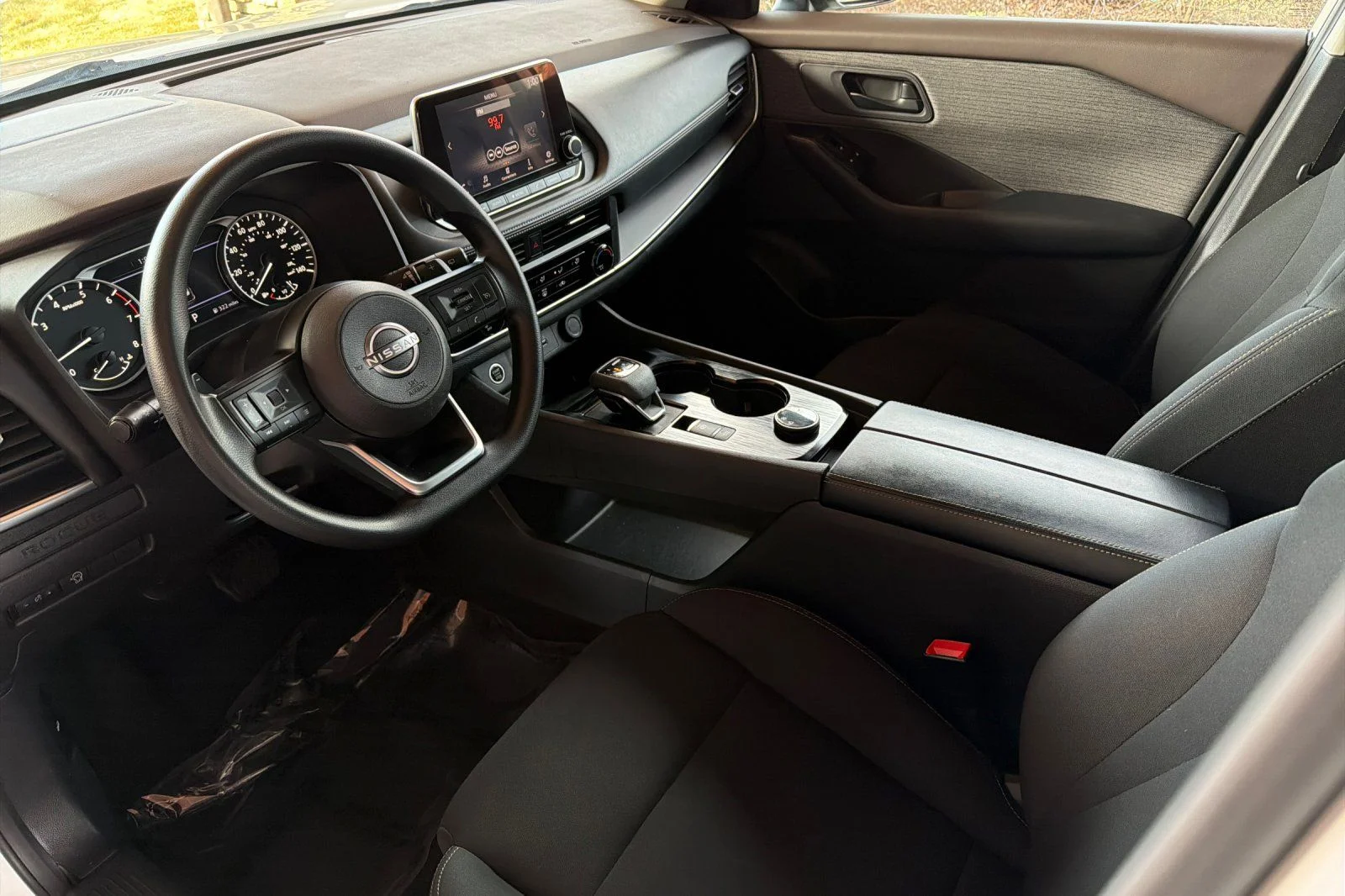 Used 2023 White Nissan S image 3
