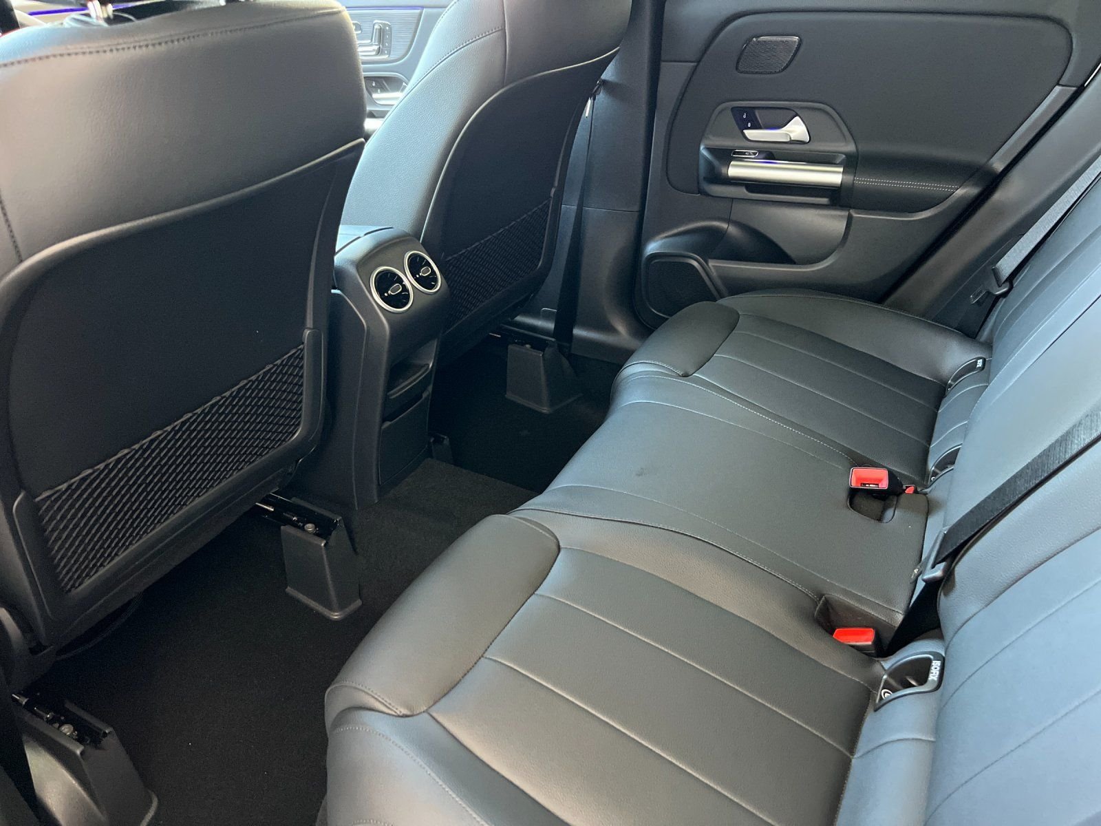 New 2026 Polar White Mercedes-Benz 250 image 4