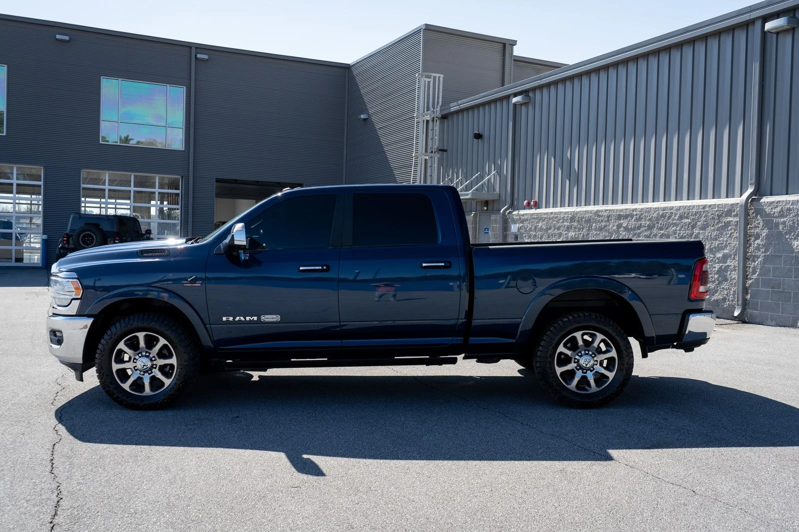 Used 2019 Patriot Blue Pearlcoat Ram Laramie Longhorn image 8