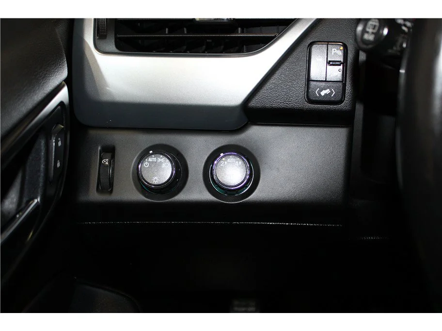 Used 2019 Black Chevrolet LT image 27