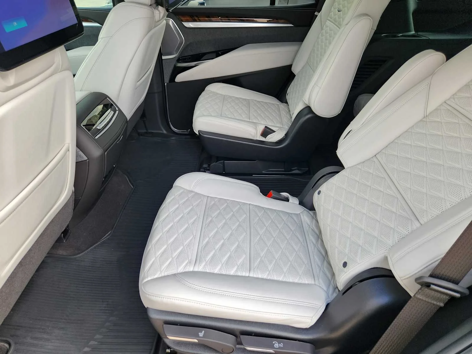2026 Cadillac Escalade Platinum Sport - Photo 20