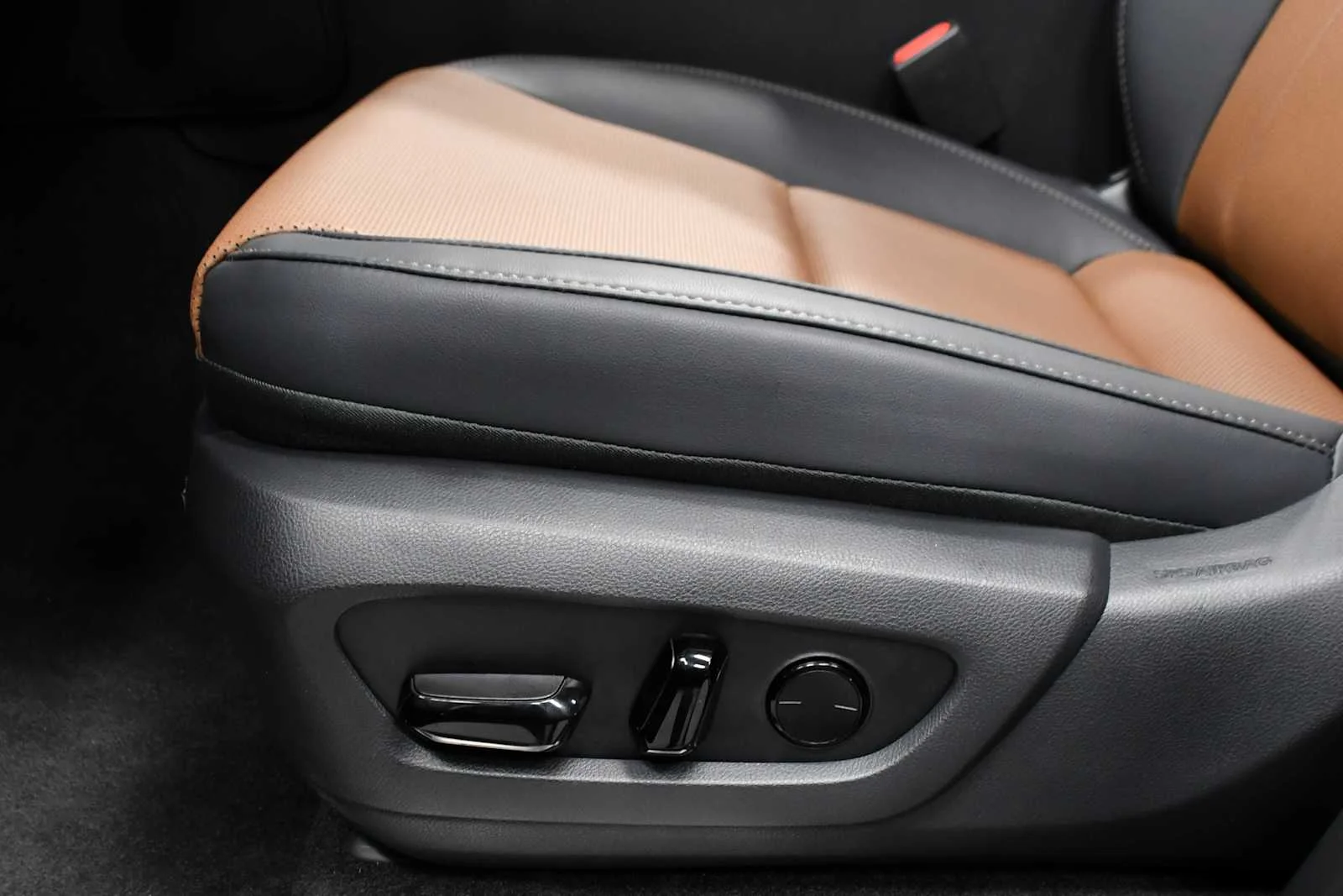 Certified Used 2026 CAVIAR Lexus Premium+ image 15