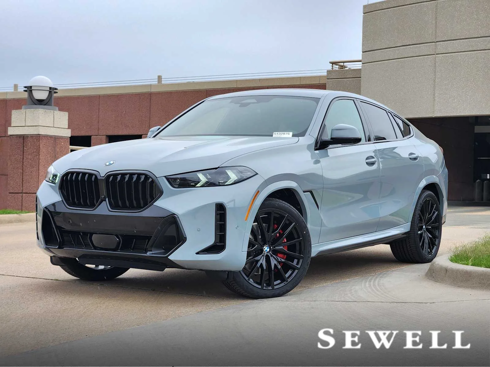 2027 BMW X6 xDrive40i's photo