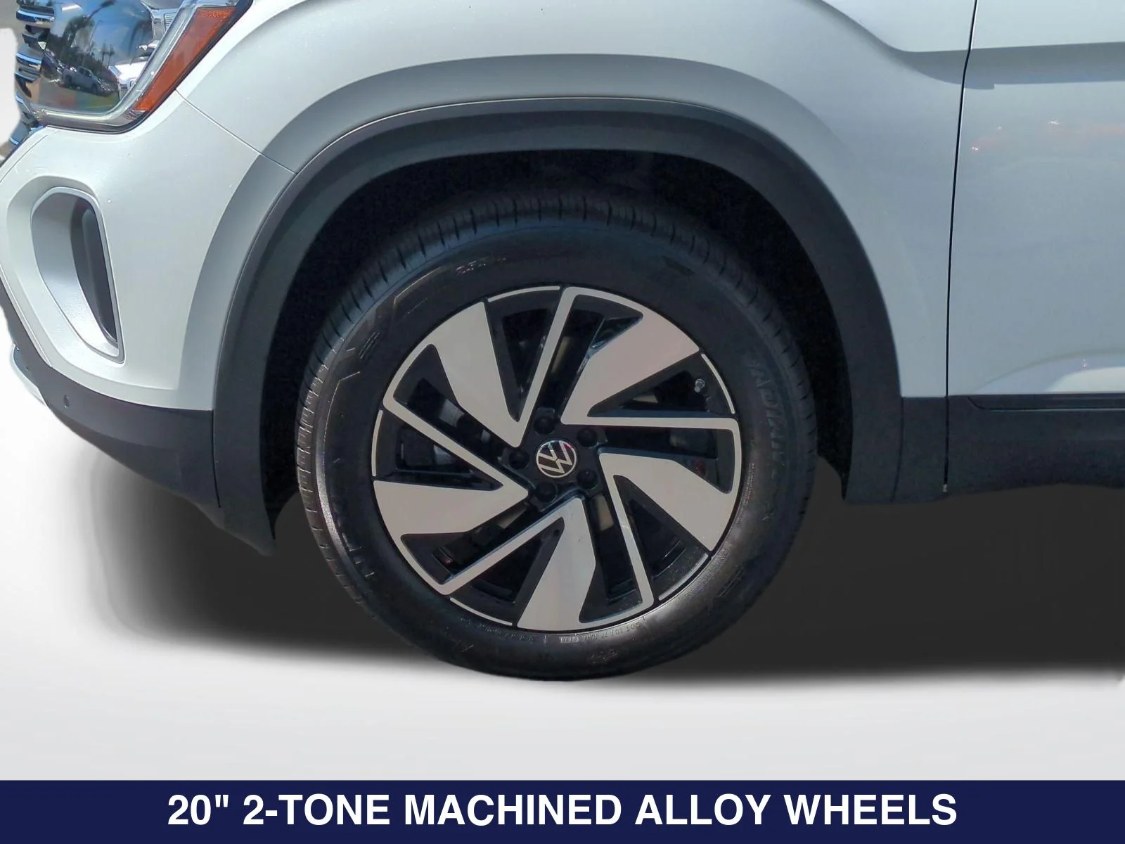 2026 Volkswagen Atlas SE w/Tech - Photo 11