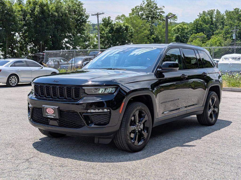 Used 2023 Black Jeep Limited image 10