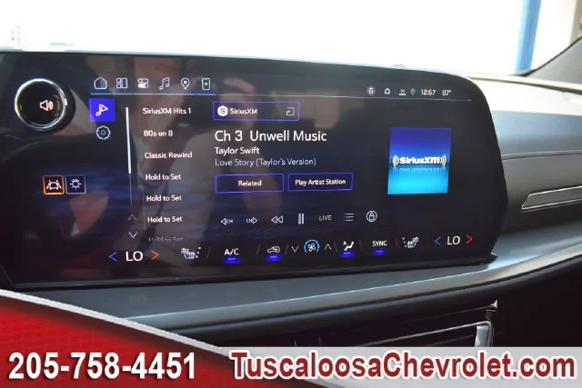 New 2027 Mosaic Black Metallic Chevrolet LT image 29
