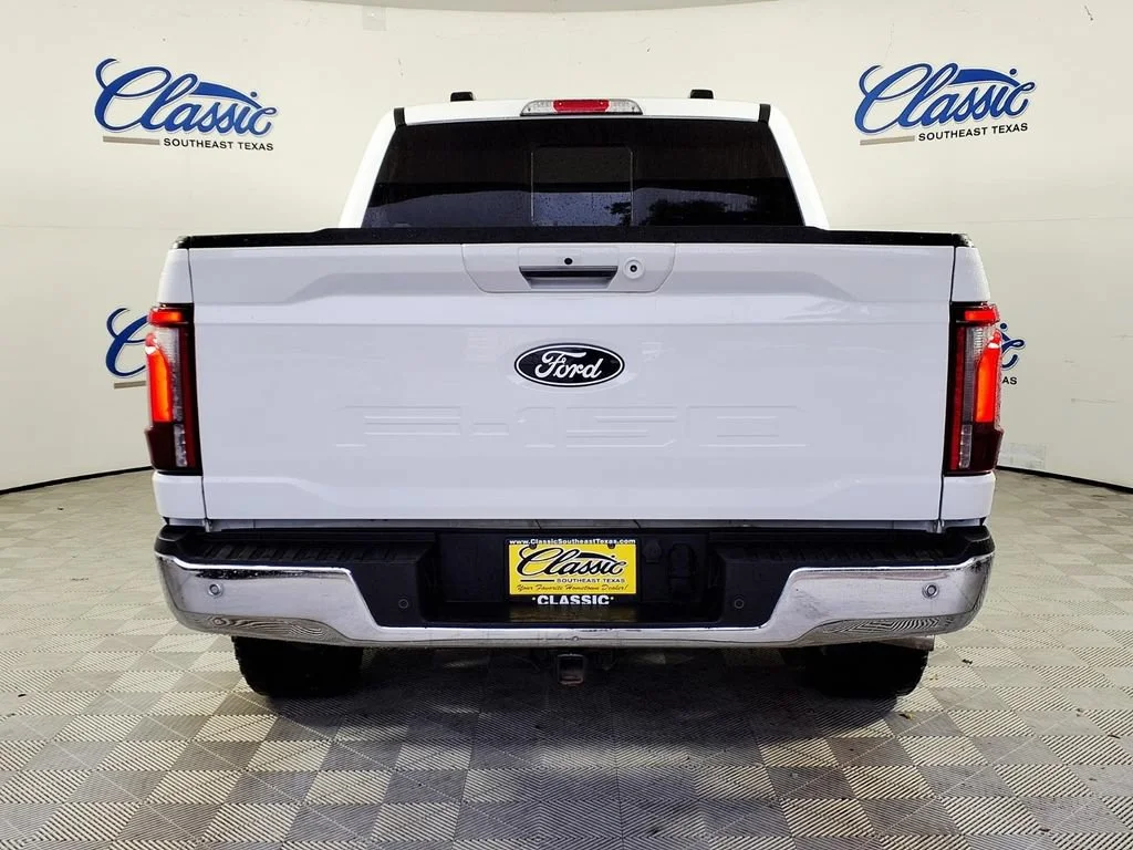 Used 2024 Oxford White Ford LARIAT image 4