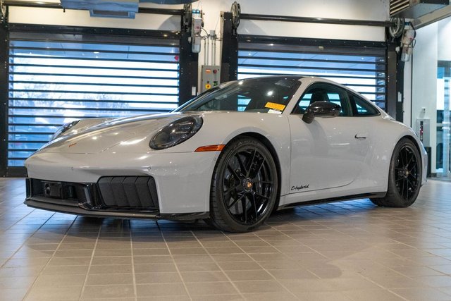 2025 Porsche 911 Carrera GTS