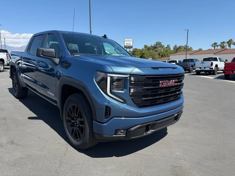 2026 GMC Sierra 4WD Crew Cab Short Box Elevation's photo