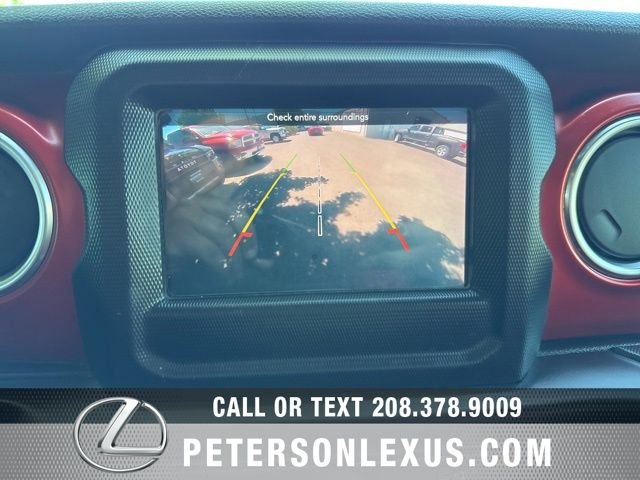 Used 2018 White Jeep Unlimited Rubicon image 16