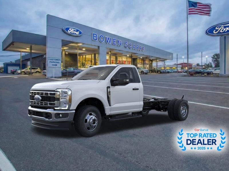 New 2026 White Ford XLT image 1