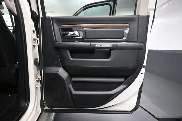 Used 2018 White Ram Laramie image 43