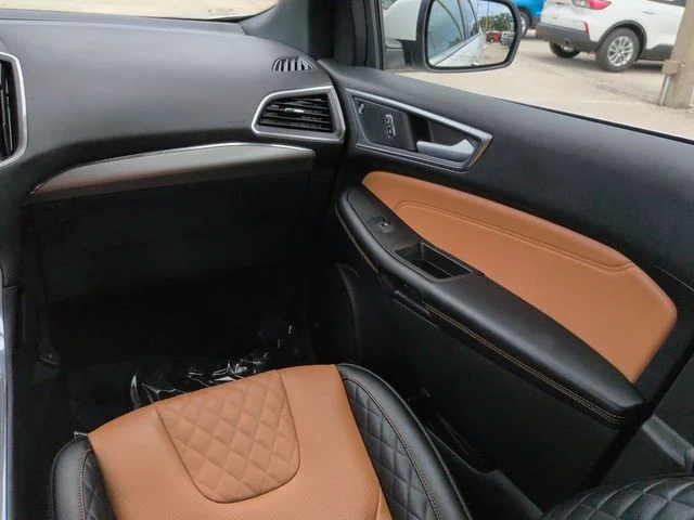 Used 2024 White Metallic Ford Titanium image 17
