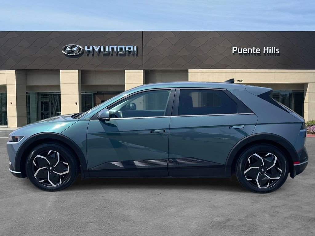 Certified Used 2024 Green Hyundai SEL image 3