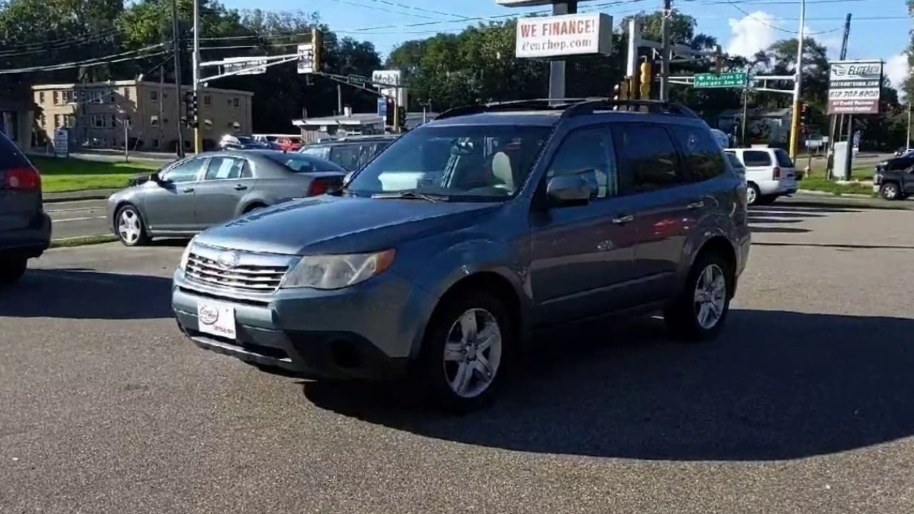 2010 Subaru Forester 2.5X Premium photo 3