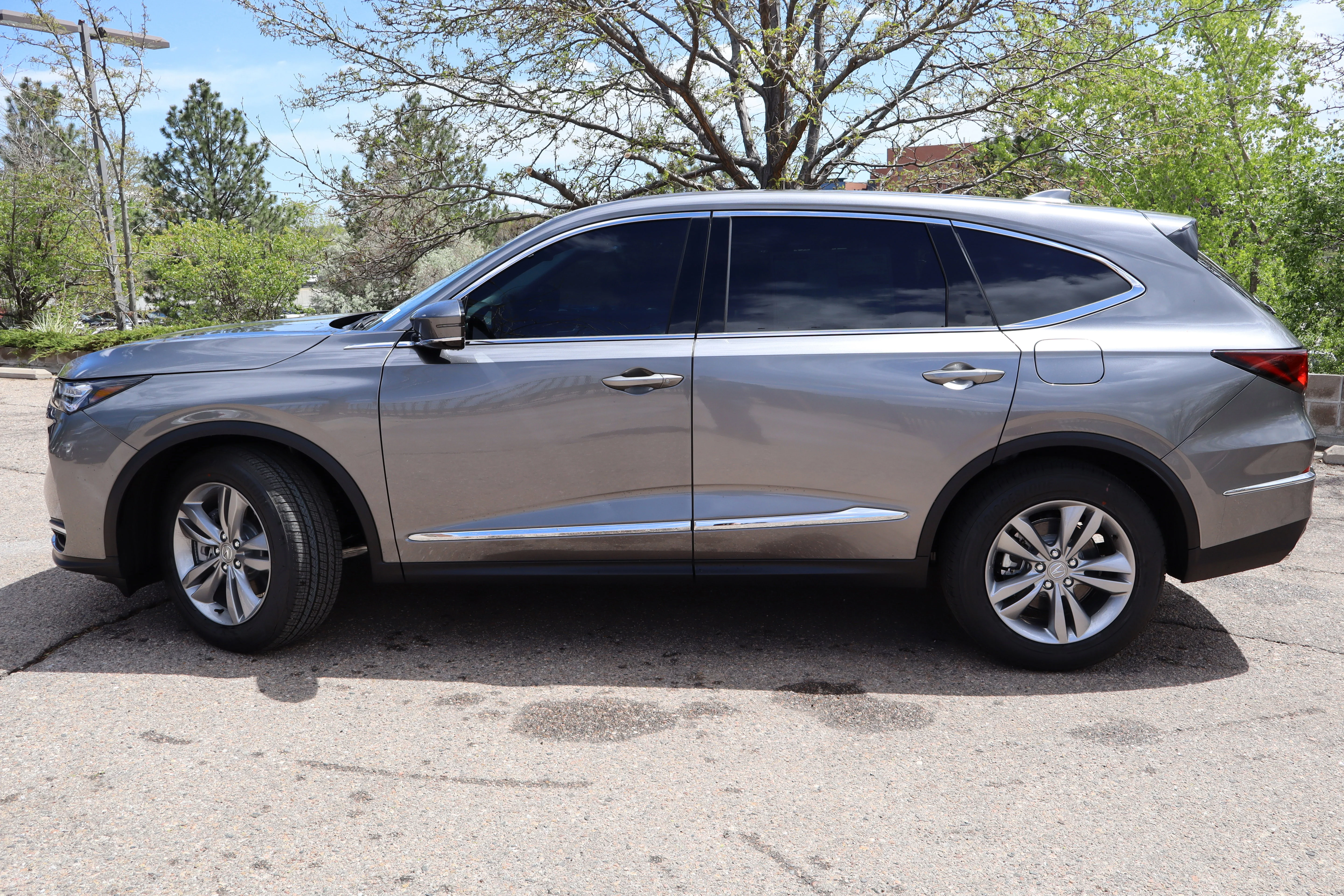 New 2026 Liquid Carbon Metallic Acura 4MDX image 3