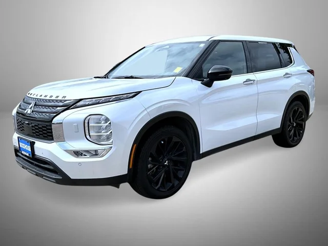 2023 Mitsubishi Outlander SE Black Edition