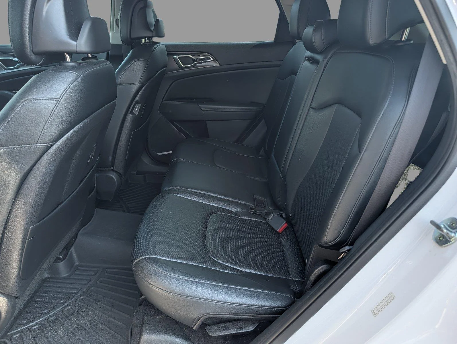 Used 2023 Glacial White Pearl Kia EX image 32