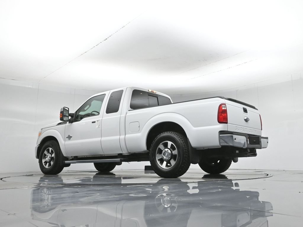 Used 2013 White Ford Lariat image 50