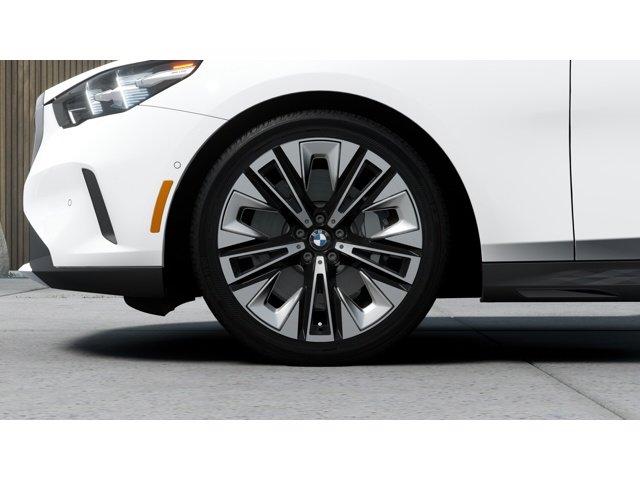 New 2027 Alpine White BMW  image 7