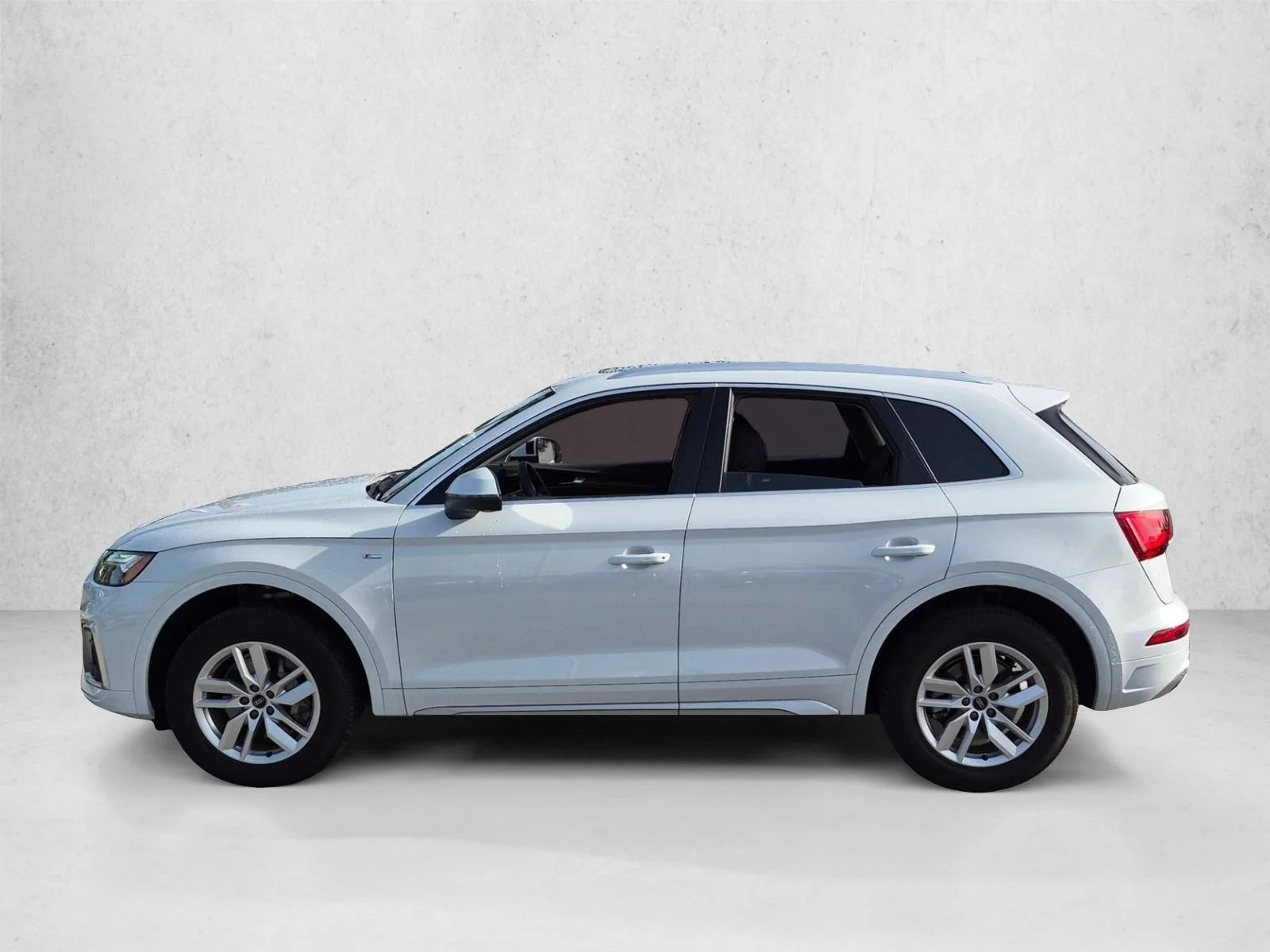 Used 2023 Glacier White Metallic Audi S line Premium image 9